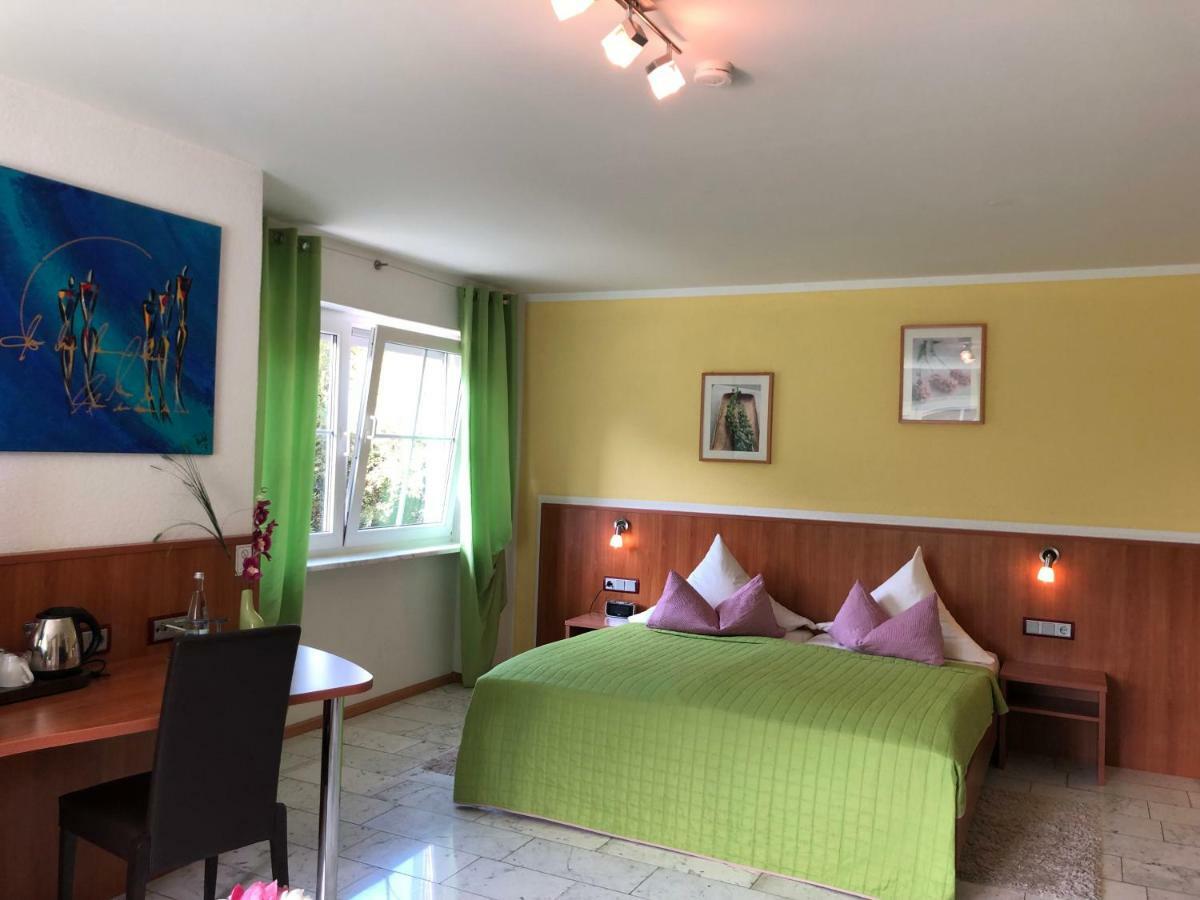 Hotel Muehleinsel Kenzingen Exteriör bild